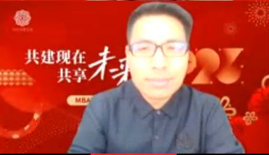 张璐.png
